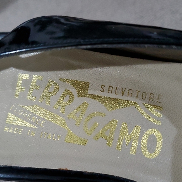 Salvatore Ferragamo Black Textured Slingback Heels - Picture 2 of 16